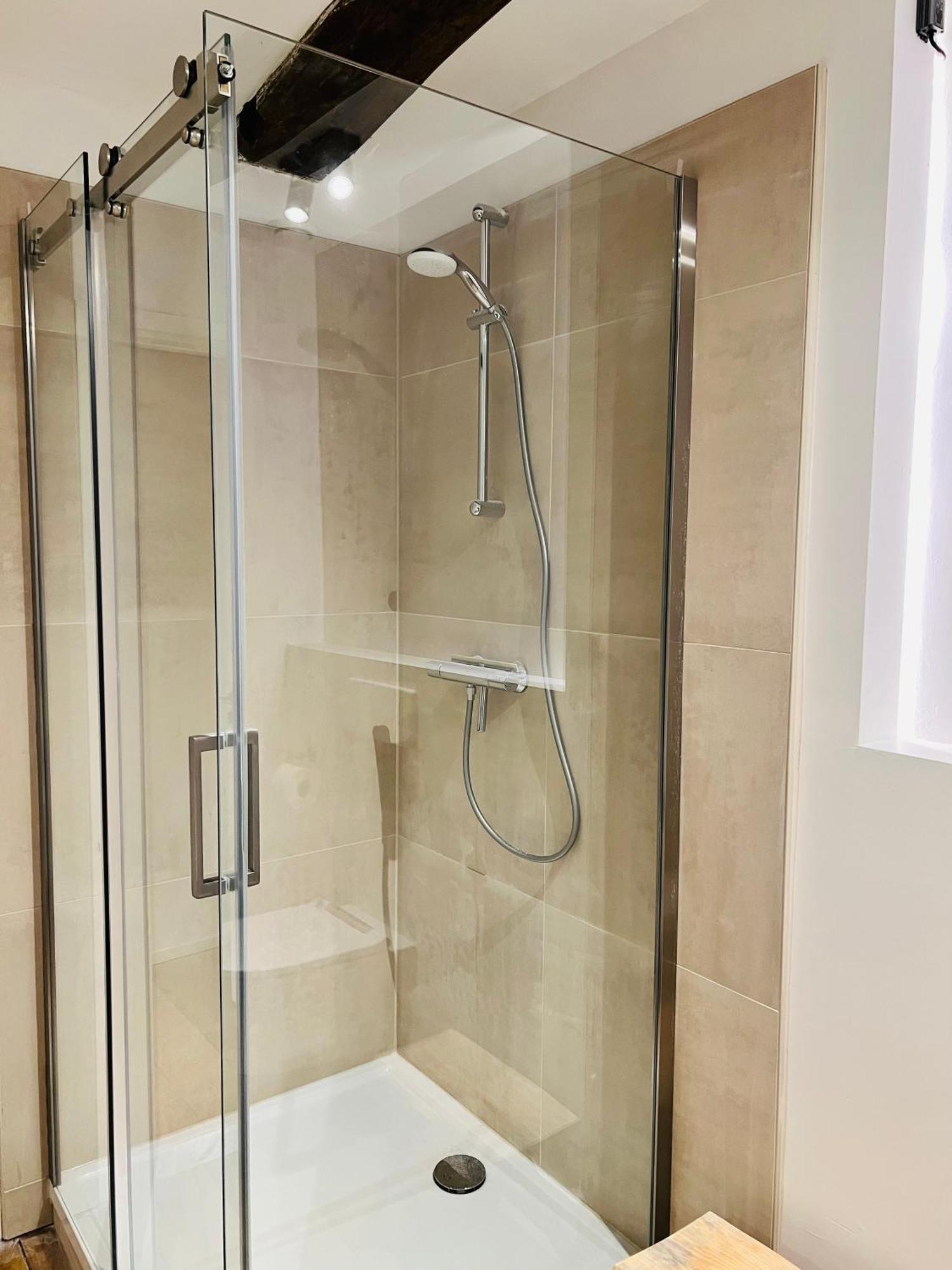 Quadruple Room Private External Bathroom